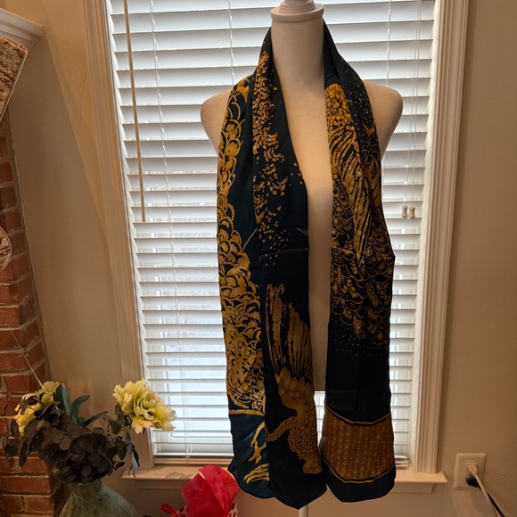 Freer Sacker silk scarf The Peacock Room blue & gold Smithsonian Museum - Picture 3 of 11